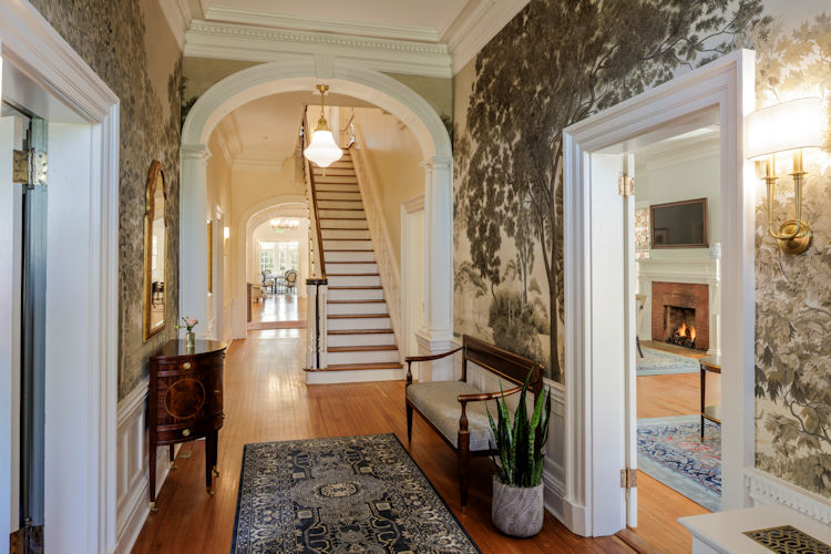 Birdwood Mansion entrance foyer